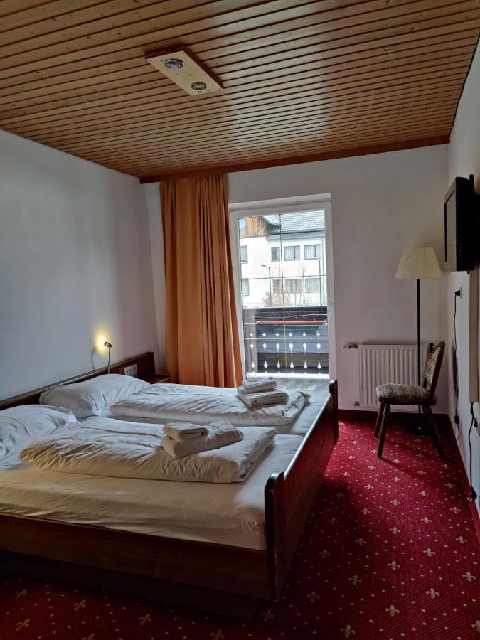 Hotel Lindwurm Бад Гоисерн Экстерьер фото
