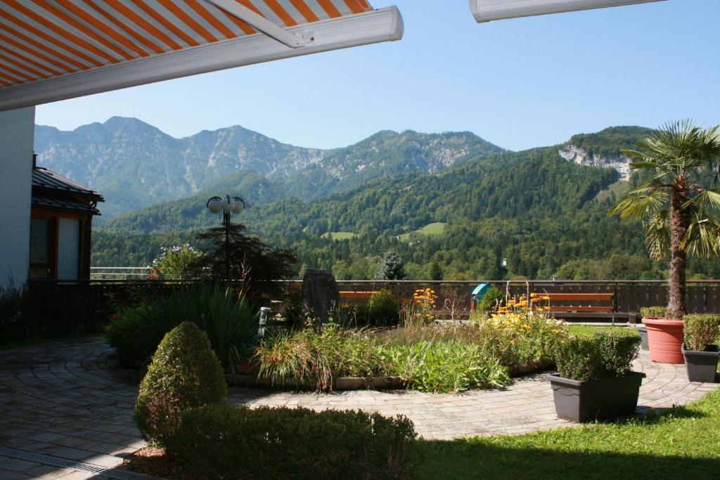 Hotel Lindwurm Бад Гоисерн Экстерьер фото